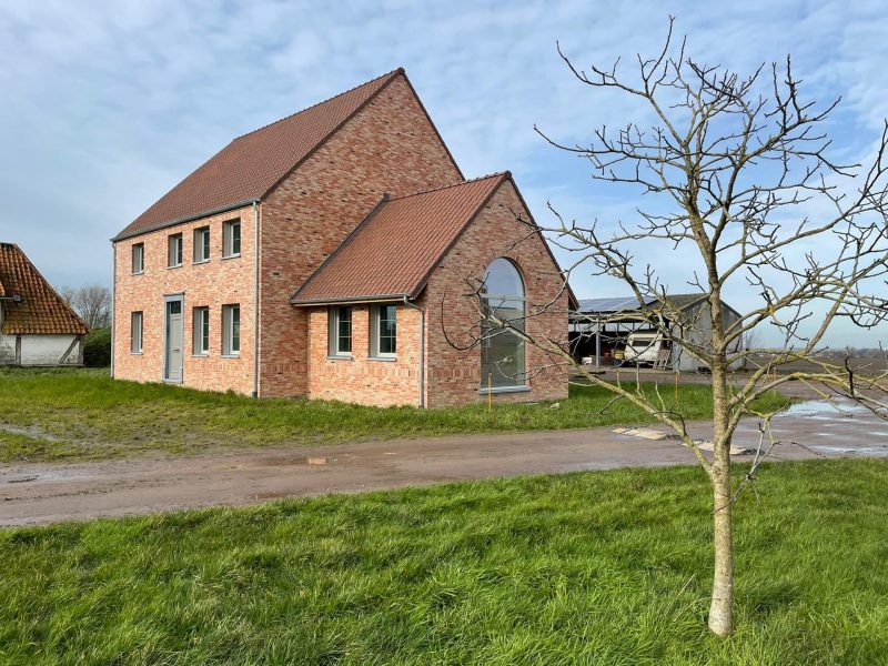 3cb100d5-4866-4977-b5a4-98f7bc726aec